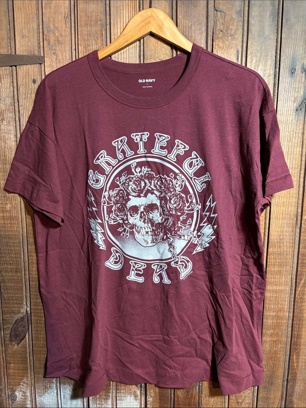 Old Navy Men's Grateful Dead Graphic Tee - Maroon with White Print